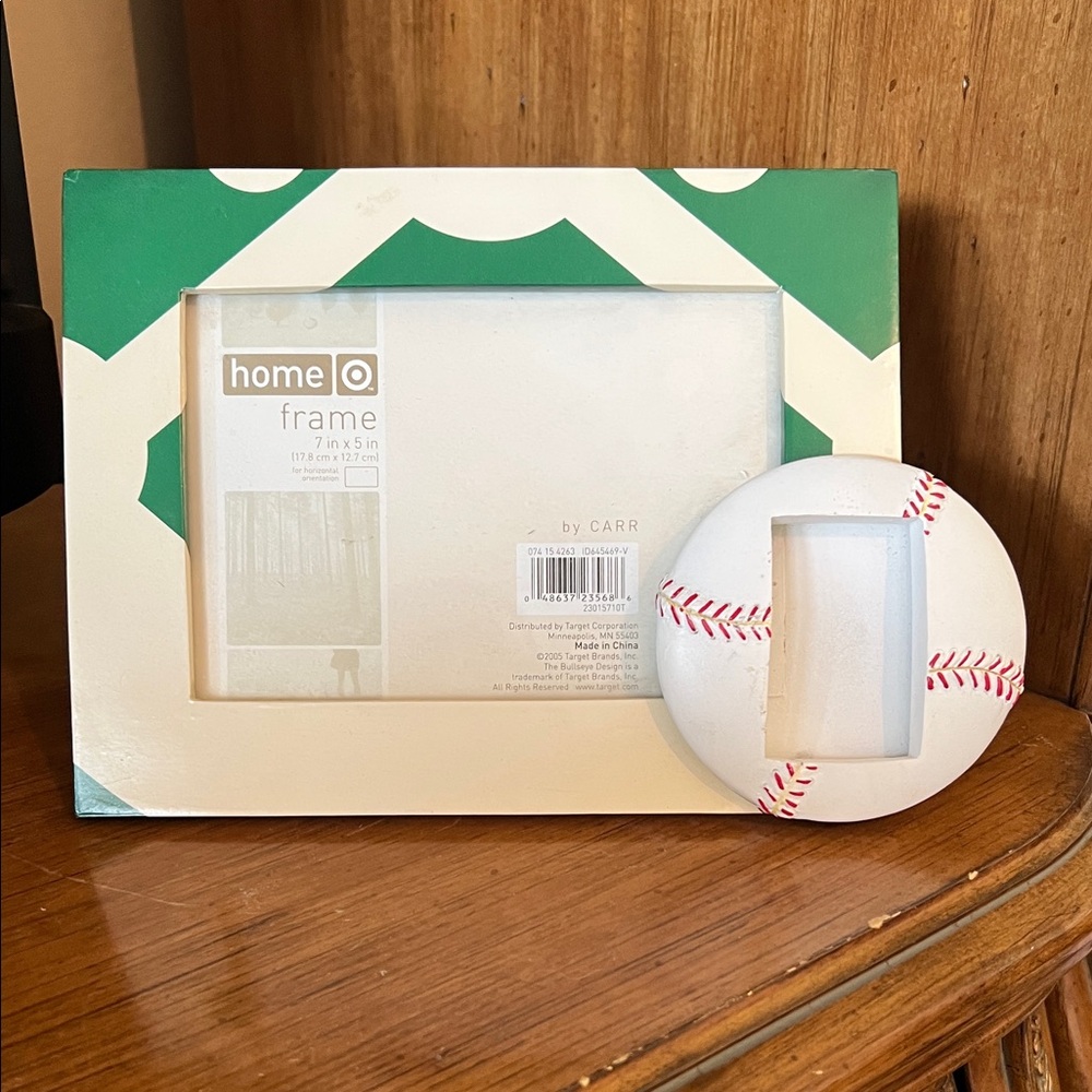 Accents 7x5” Baseball Picture Frame Set